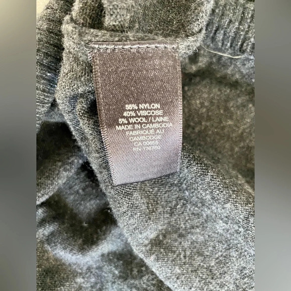 RW&Co Wool Blend Grey  Speckled Turtleneck Sweater Size Small - Picture 8 of 14